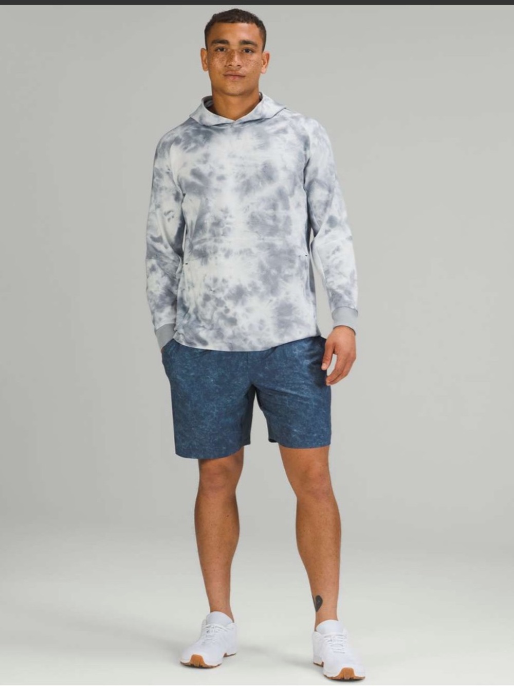 Lululemon Textured Tech Hoodie Tidal Dye Alpine White Chambray size M